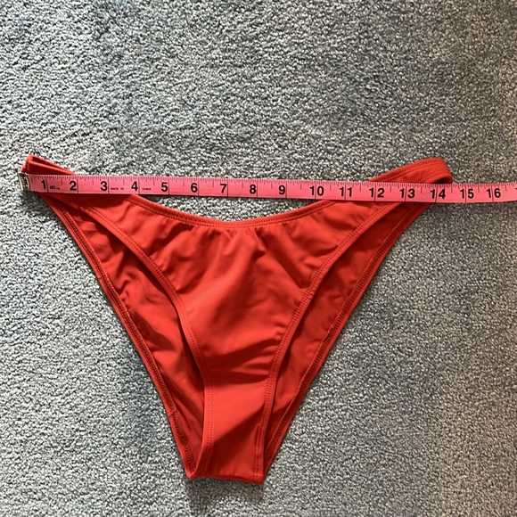 Tropic of C Ursula Bikini - Picture 7 of 8